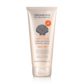 Crema solar bronceadora protección SPF30 anti arena y resistente al agua de Vagheggi, cosmética natural
