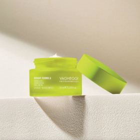 Kit Esencial Bright Formula de Vagheggi, cosmética natural